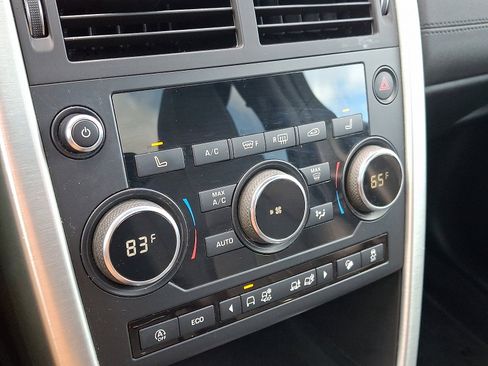 Used 2019 Land Rover Discovery Sport HSE image 16