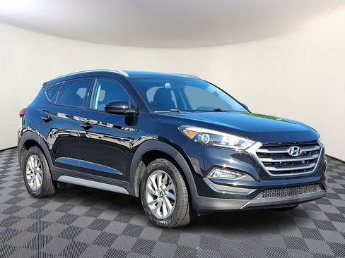 Used 2017 Hyundai Tucson SE AWD/4WD image 1