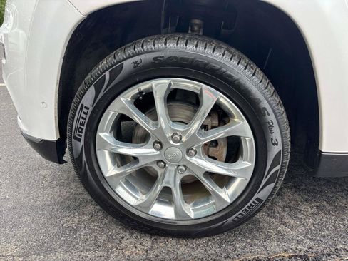 Used 2019 Jeep Grand Cherokee Summit AWD/4WD image 10