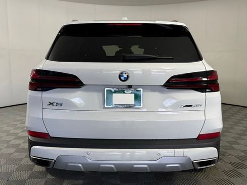 Used 2025 BMW X5 xDrive40i w/ Parking Assistance Package AWD/4WD image 5