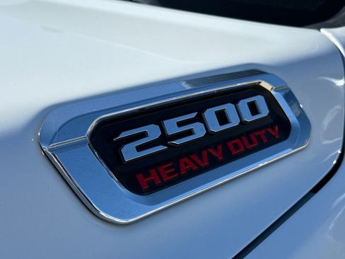 Used 2024 RAM 2500 Laramie AWD/4WD image 6