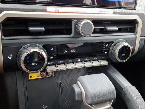 New 2026 Toyota Tacoma Limited AWD/4WD image 15
