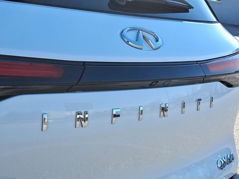Used 2022 INFINITI QX60 Luxe w/ Performance Audio Package image 31