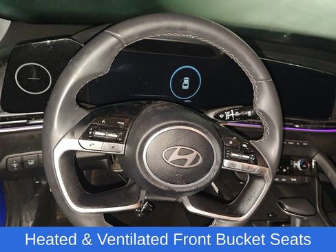 Used 2024 Hyundai Elantra Limited image 11