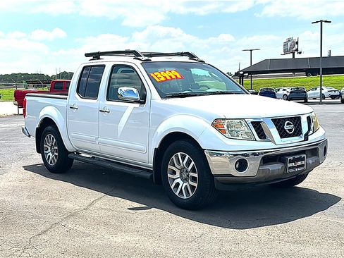 Used 2010 Nissan Frontier LE w/ LE Value Truck Pkg RWD image 10