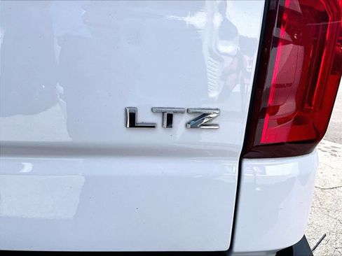 Used 2019 Chevrolet Silverado 1500 LTZ image 29