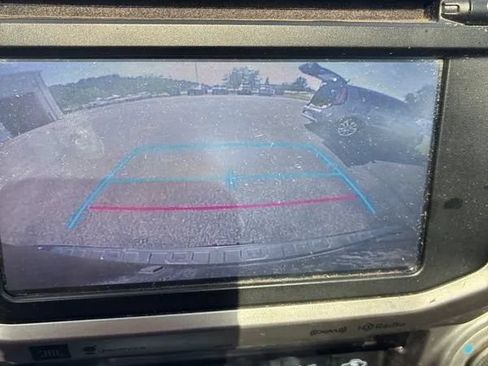 Used 2018 Toyota 4Runner Limited AWD/4WD image 32