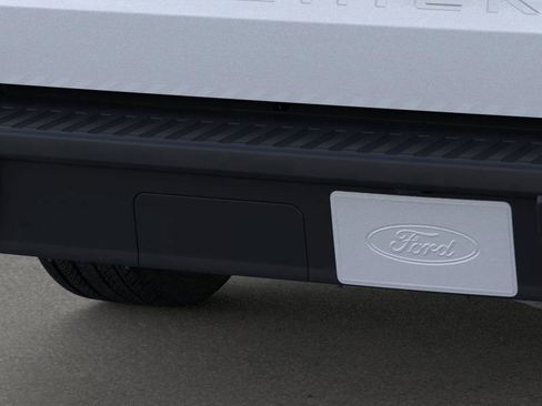 New 2025 Ford Maverick XL w/ Equipment Group 102A image 23