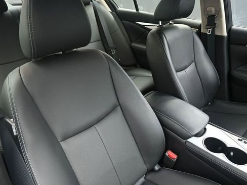 Used 2023 INFINITI Q50 Luxe w/ Cargo Package image 39