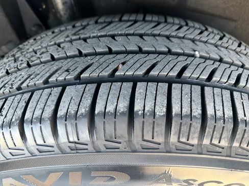 Used 2019 Toyota RAV4 XLE image 23