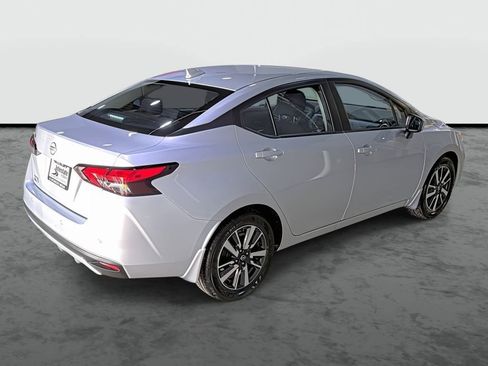 Used 2025 Nissan Versa SV w/ Trunk Package FWD image 4