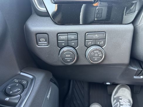 New 2026 Chevrolet Silverado 1500 LT Trail Boss w/ Convenience Package II image 17