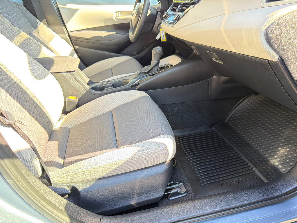Used 2024 Toyota Corolla LE FWD image 17