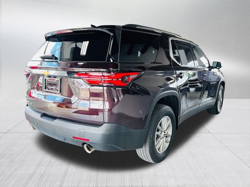 Used 2023 Chevrolet Traverse LT AWD/4WD image 6