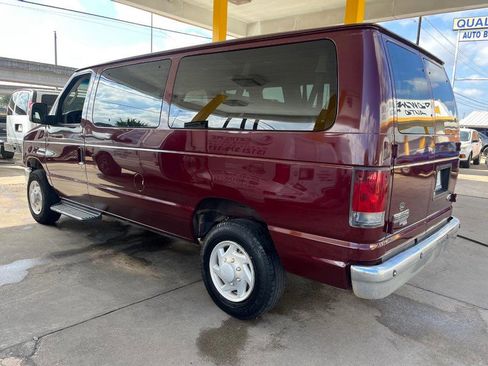 Used 2008 Ford E-350 and Econoline 350 XLT image 6