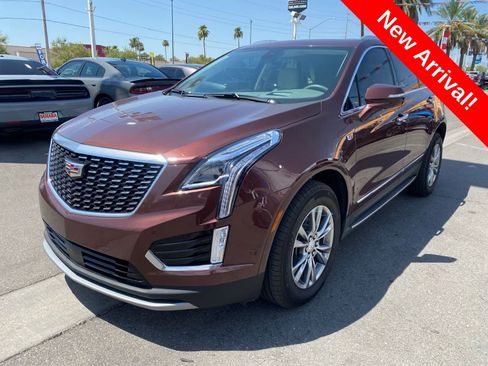 Used 2022 Cadillac XT5 Premium Luxury w/ Technology Package FWD image 1