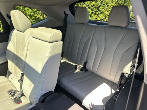 Used 2023 Acura MDX FWD w/ Technology Package image 32