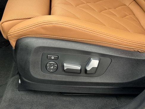 New 2026 BMW X5 xDrive50e w/ M Sport Package image 21