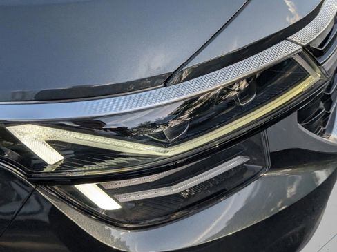 Certified 2025 Kia Seltos SX w/ SX Sunroof Package image 30