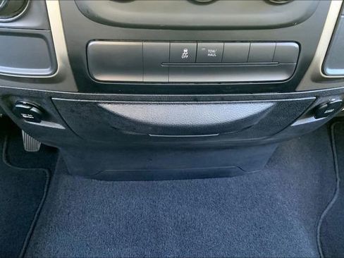 Used 2014 RAM 1500 Classic SLT image 31