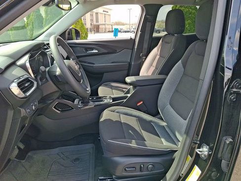 Used 2023 Chevrolet TrailBlazer LT w/ Convenience Package image 14