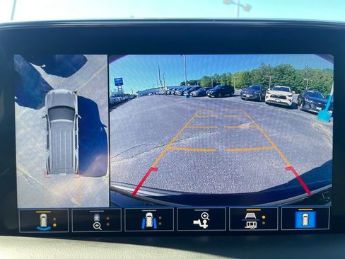 Used 2021 Chevrolet Tahoe LT w/ LT Signature Package AWD/4WD image 22