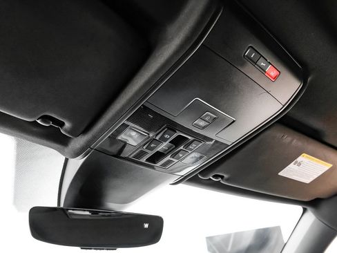 Used 2021 Volkswagen Atlas Cross Sport SEL R-Line w/ Cross Sport MDO Package image 29