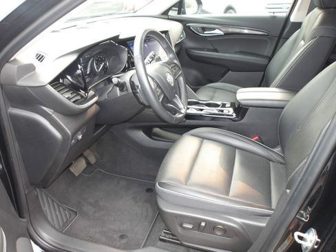 Used 2022 Buick Envision Essence w/ Safety Package FWD image 11
