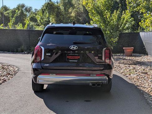 Used 2024 Hyundai Palisade Calligraphy AWD/4WD image 4
