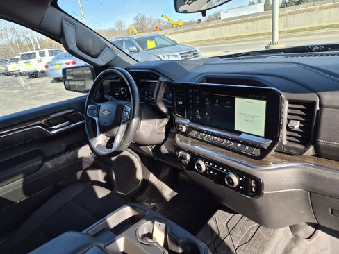 Used 2023 Chevrolet Silverado 1500 LT w/ Max Trailering Package image 15