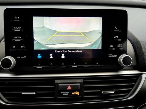 Used 2020 Honda Accord LX image 30
