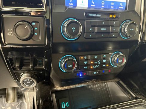 Used 2021 Ford F250 Lariat w/ Lariat Ultimate Package image 19