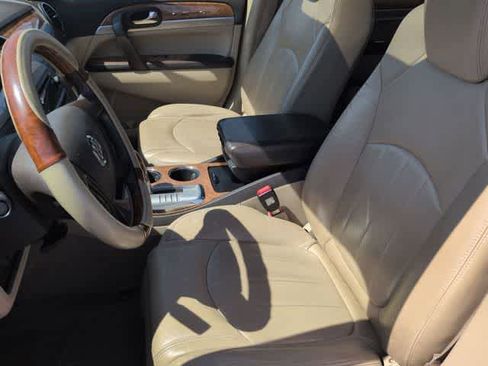 Used 2011 Buick Enclave CXL FWD image 16