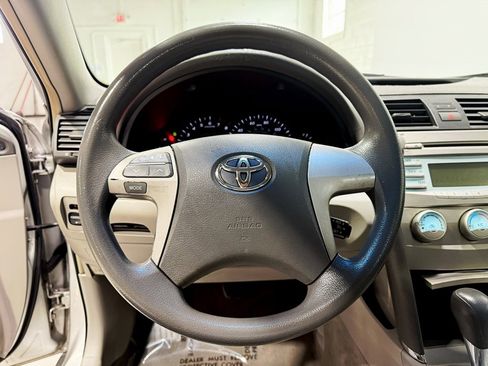 Used 2007 Toyota Camry LE image 10