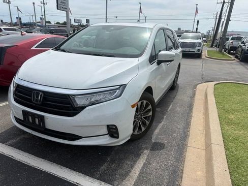 Used 2023 Honda Odyssey EX-L image 2