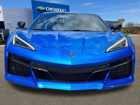 Used 2025 Chevrolet Corvette Z06 RWD image 19