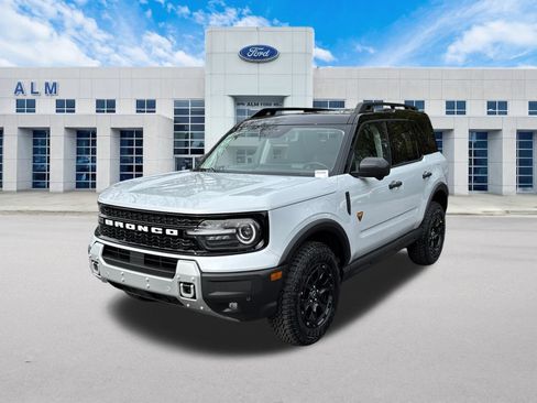 New 2026 Ford Bronco Sport Badlands w/ Sasquatch Badlands Package AWD/4WD image 1