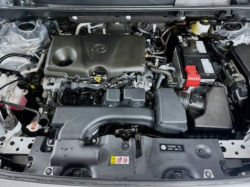 Used 2024 Toyota RAV4 XLE Premium FWD image 28