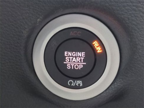 New 2026 Chrysler Pacifica Limited image 29