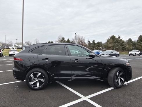 Used 2025 Jaguar F-PACE R-Dynamic S image 16