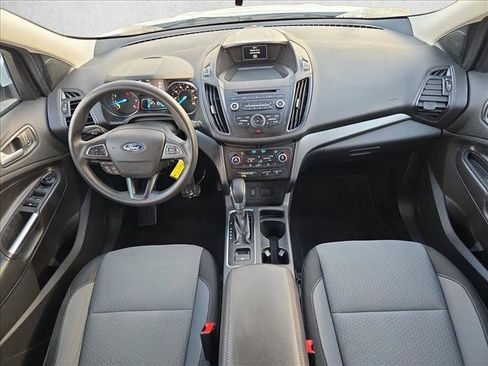 Used 2018 Ford Escape SE FWD image 16