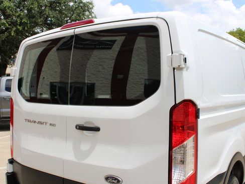 Used 2019 Ford Transit 150 130 Low Roof RWD image 19