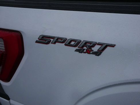 Used 2022 Ford F150 Lariat AWD/4WD image 9