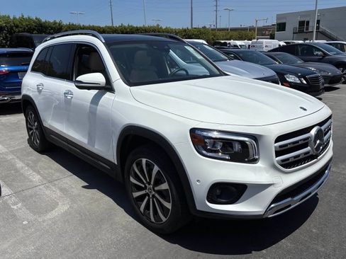 Used 2023 Mercedes-Benz GLB 250 image 12