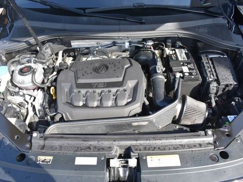 Used 2022 Volkswagen Tiguan SE R-Line image 50