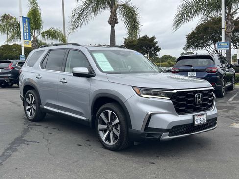 Certified 2023 Honda Pilot Elite image 32