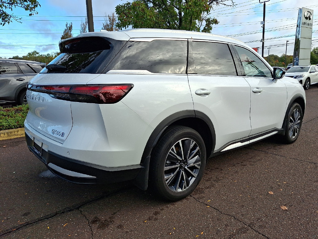 Certified 2026 INFINITI QX60 Luxe w/ Cargo Package AWD/4WD image 6