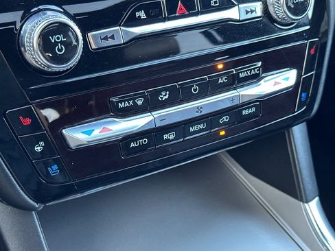 Certified 2023 Ford Explorer Platinum w/ Technology Package image 23