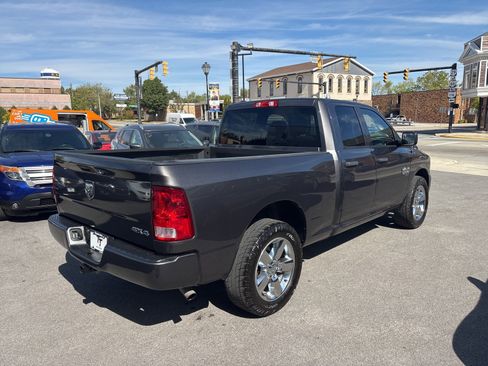 Used 2019 RAM 1500 Express w/ Express Value Package image 5