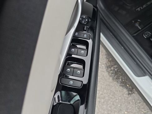 Used 2022 Hyundai Tucson SEL w/ Convenience Package image 16